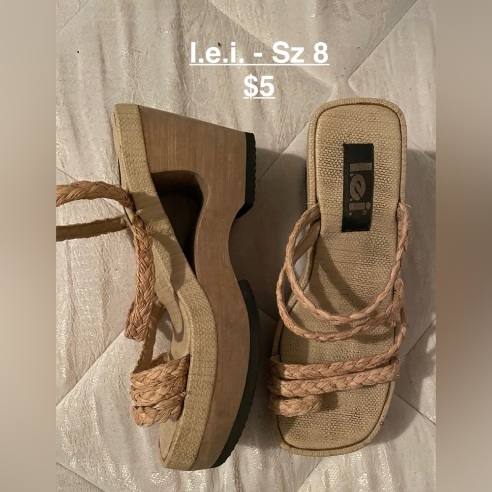 l.e.i. - Sz 8 (USA)
$5